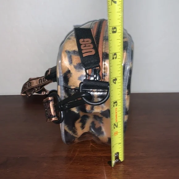 UGG BRAND NEW JANEY II CLEAR CHEETAH PRINT CROSSBODY BAG - Picture 9 of 12